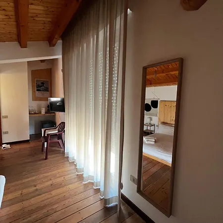 Stanza Panoramica Con Terrazza Privata Sul Mare-3